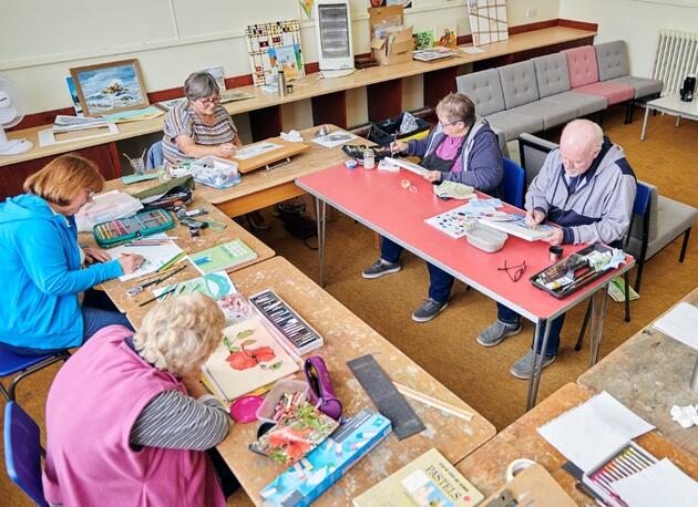 Image of art class